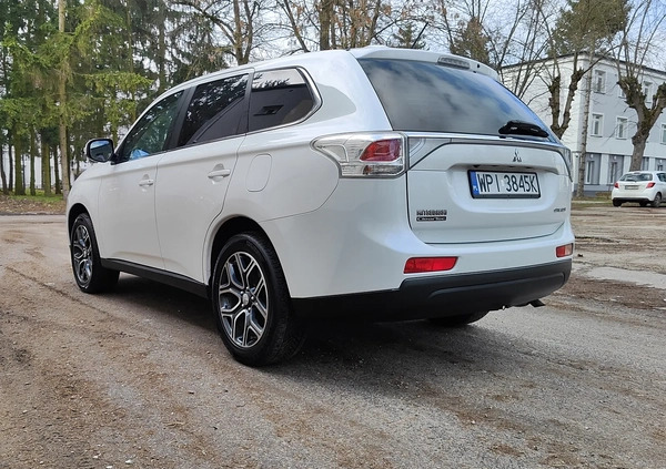 Mitsubishi Outlander cena 52900 przebieg: 141000, rok produkcji 2015 z Racibórz małe 254